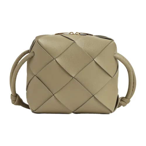 Bottega Veneta CASSETTE Сумки через плечо Женские