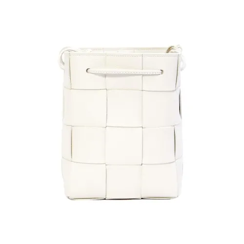 Bottega Veneta CASSETTE Сумки через плечо Женские