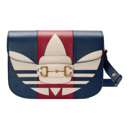 GUCCI Adidas Коллаборация Horsebit 1955 Кожа Седло Сумка Сумки через плечо Сумка на плечо Женская