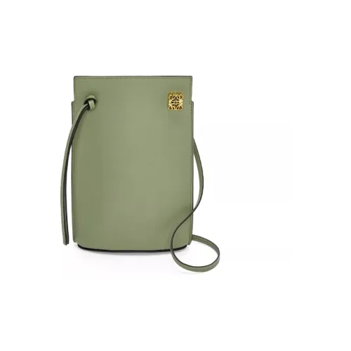 LOEWE Сумки через плечо Женские