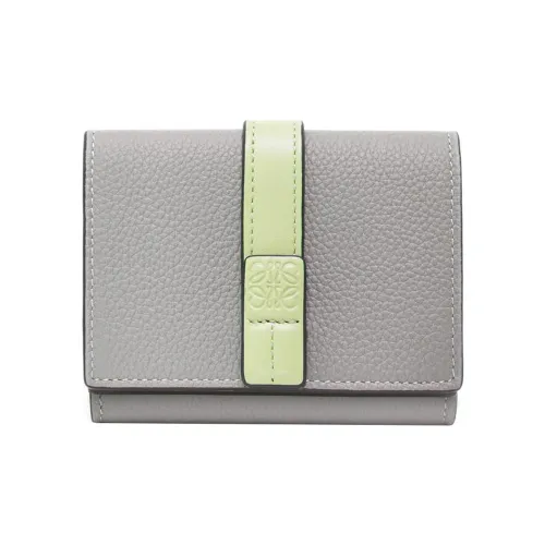 LOEWE Soft с рельефным узором Телячья кожа Кошелек Женские Pearl Gray Light Green
