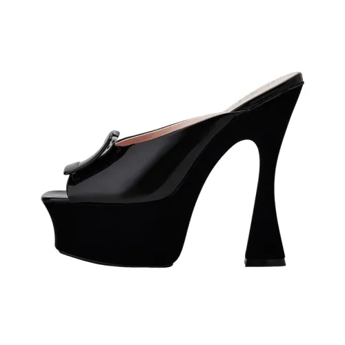 Roger Vivier Слипоны Женские Черные