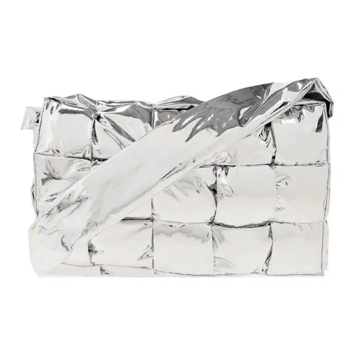 Bottega Veneta Cassette Коровья кожа Тофу Сумка Сумка через плечо Мужская Серебряный