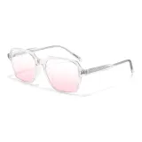 Прозрачный