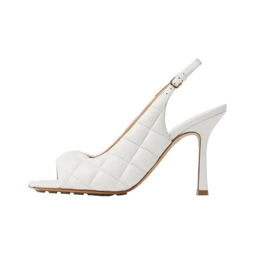 Bottega Veneta Утепленные с ремешком сандалии Женские Белые