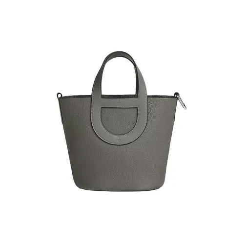 HERMES In The Loop Taurillon Clemence Bullhide с Swift кожа ведрообразная сумка женская дождевой облачный серый цвет