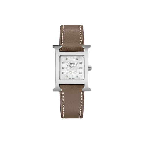 HERMES Heure H Collection Наручные часы Кварцевый механизм Серебристый циферблат Женские W053591WW00