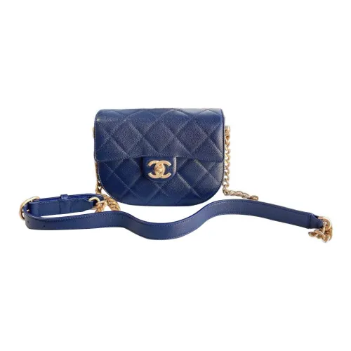 CHANEL С рельефом Тисненый Телячья кожа Седло Сумка Курьерская сумка Сумка через плечо Женская Синяя