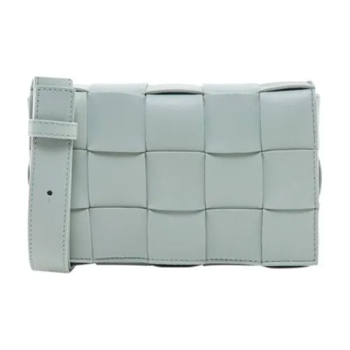 Bottega Veneta CASSETTE Pillow Bag Сумки кросс-боди Женские