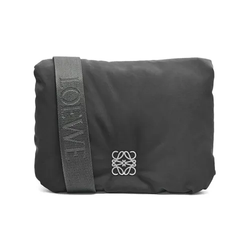 LOEWE Goya Сумки через плечо Женские