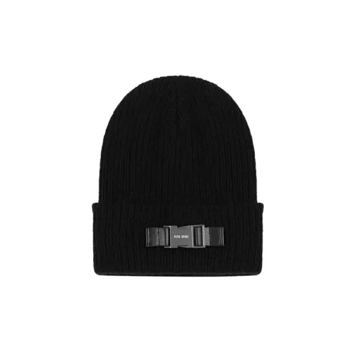 TEAM WANG Шапки-бини Черный Унисекс