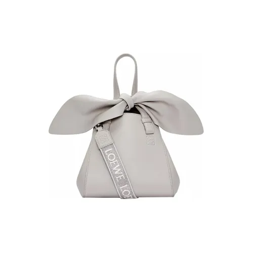 LOEWE Hammock Nugget Nappa Коровья кожа Сумка через плечо Сумка на плечо Стандартная Женская Серый