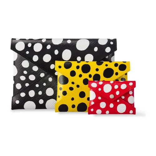 LOUIS VUITTON Yayoi Kusama Коллаборация Корова Кожа 3 в 1 Клатч Стандартный Женский Черный Желтый Красный Белый