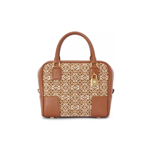 LOEWE Anagram Женские клатчи