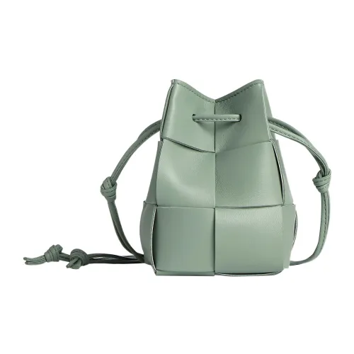 Bottega Veneta Cassette Sheepskin Bucket Bag Shoulder Bag Women's Shallow Green