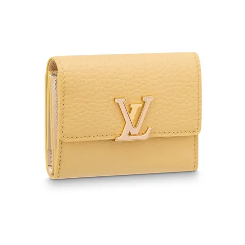 LOUIS VUITTON Capucines Коровья кожа Capson Кошелек Экстра малый Женский Желтый