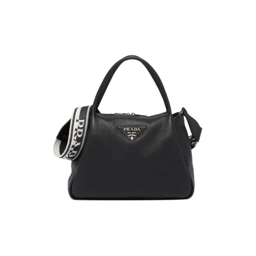 PRADA Сумка через плечо из кожи большая женская черная