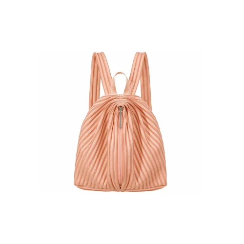 ISSEY MIYAKE Рюкзаки Женские