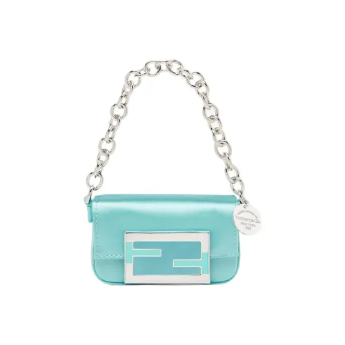 FENDI Baguette Сумки через плечо Женские