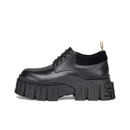 FENDI Мужские повседневные туфли с низким верхом для мужчин