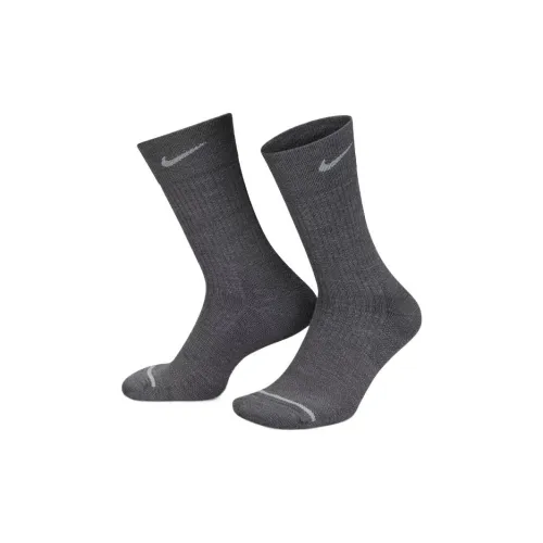 Nike Железно-серый/Частица Серый/Светлый Кость/Призрачный Серый Белый Мужские носки MID до икры