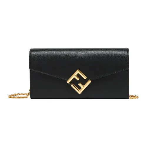 FENDI Женские кошельки
