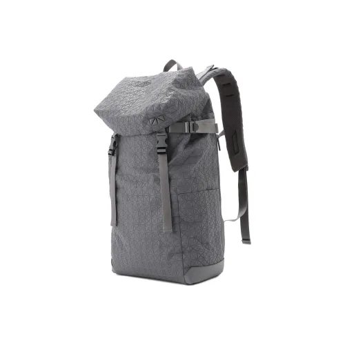 ISSEY MIYAKE Kuro Рюкзаки Унисекс