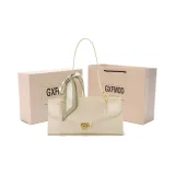 Экрю (с шелковым шарфом, в комплекте с коробкой)