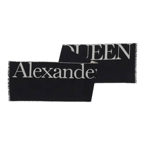 Alexander McQueen Вязаные шарфы Черный Женские