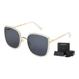 Молочно-белый