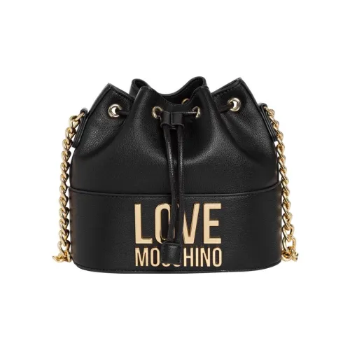 LOVE MOSCHINO Клатчи Женские
