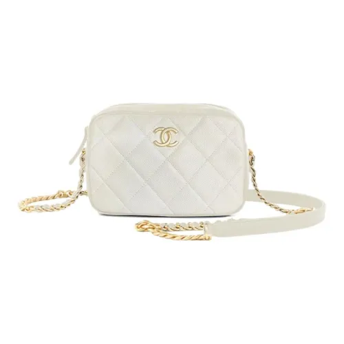 CHANEL 22P С рельефом Тисненый Коровья кожа Camera Сумка Сумка через плечо Женская Белая