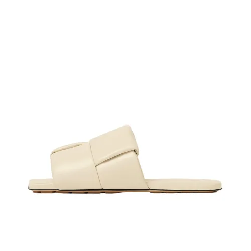 Bottega Veneta Утепленные слипоны женские цвет экрю