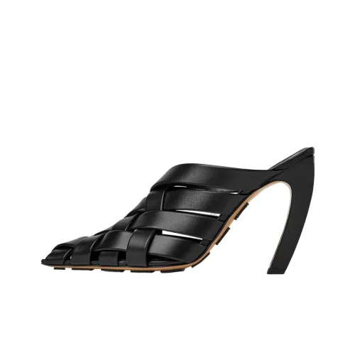 Bottega Veneta Домашние тапочки Женские Черные