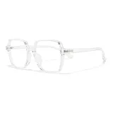 Прозрачный