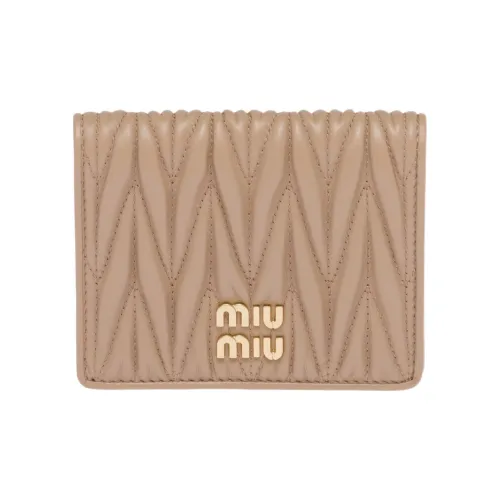 MIU MIU Matelassé Мягкий Овца Кожа Кошелек Маленький Женские Камея Коричневая