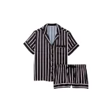 Чёрная подошва, розовые полосы.