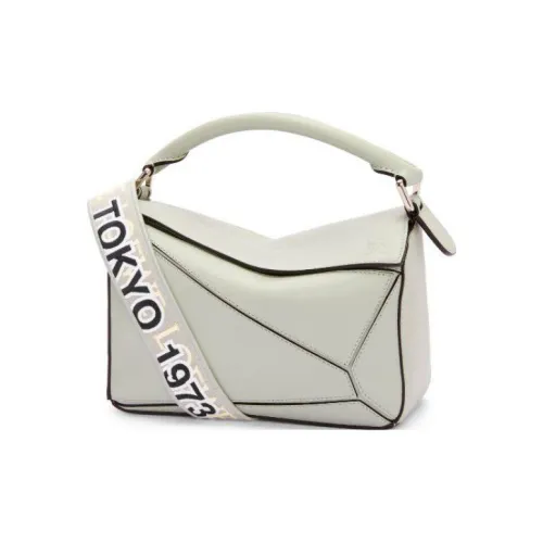 LOEWE Сатиновая Телячья Кожа Пазл Сумка Сумка через плечо Сумка Маленькая Женская Серого цвета