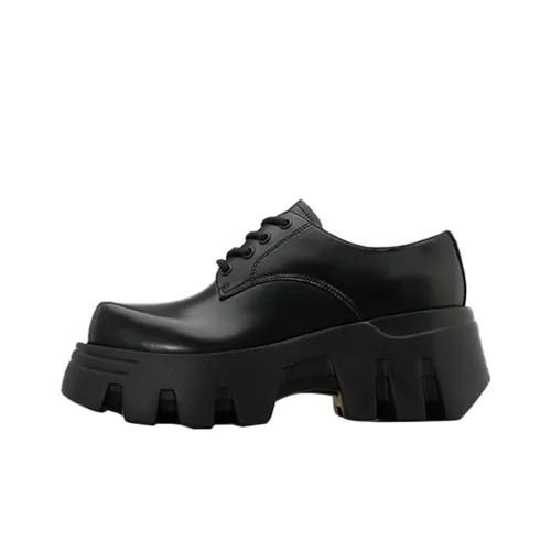 URBAN REVIVO Женские повседневные туфли Low Top Глубокий черный Женские