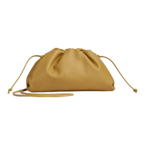 Bottega Veneta POUCH Облачная Сумка Коровья Кожа Клатч Мини Женский Крем Hard Candy Цвет