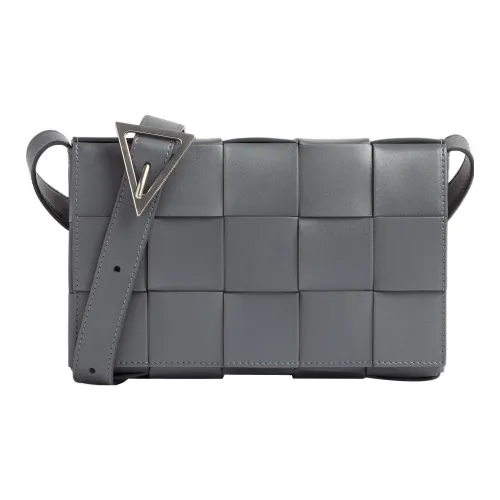 Bottega Veneta CASSETTE Сумки кросс-боди Мужские