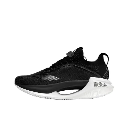 Лайнер Shadow Essential Yi технология BOOM противоскользящий устойчивый к истиранию дышащий низкий топ беговые кроссовки