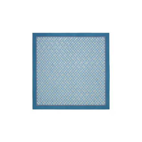 GUCCI GG Шелковые шарфы для женщин