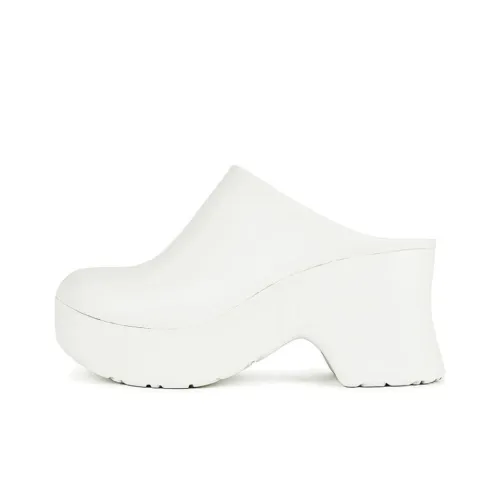 LOEWE Домашние тапочки Женские Белые