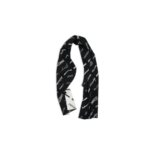 BALENCIAGA Вязаные шарфы Женские