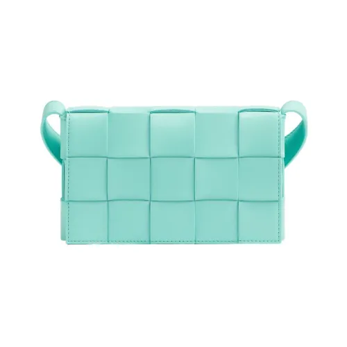 Bottega Veneta CASSETTE подушечная сумка из овчины сумка через плечо маленькая женская светло-синяя