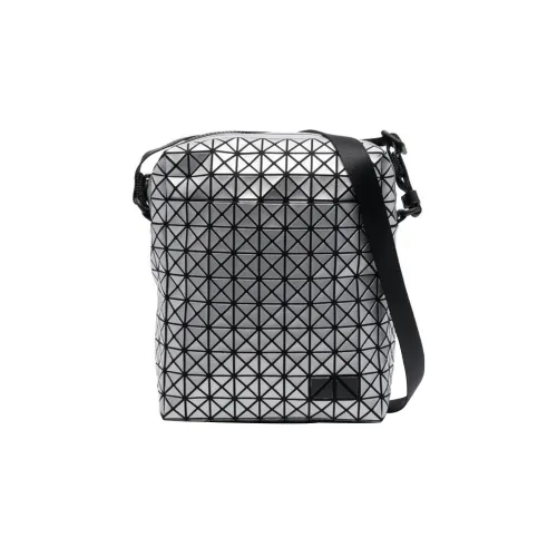 ISSEY MIYAKE Сумки через плечо Мужской