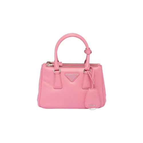 PRADA Сумки Женские