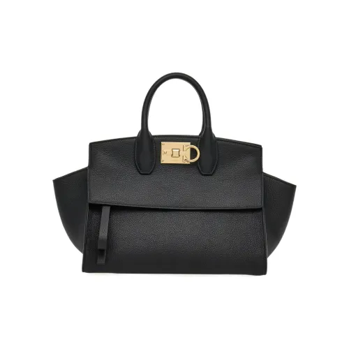 FERRAGAMO Studio Корова Кожа Сумка Средний Женский Черный
