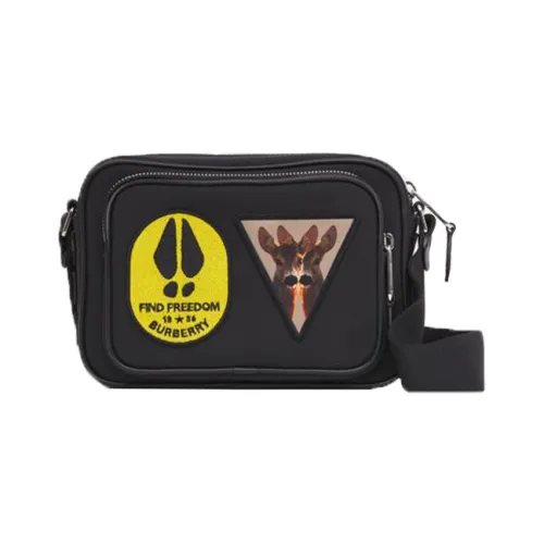 Burberry Нейлоновая Сумка-доставка Сумка через плечо Стандартная Унисекс Черная